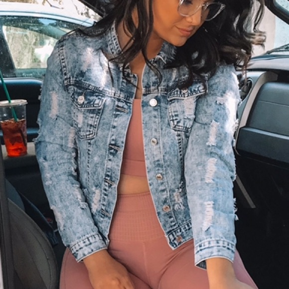 Jackets & Blazers - Denim distressed Jacket